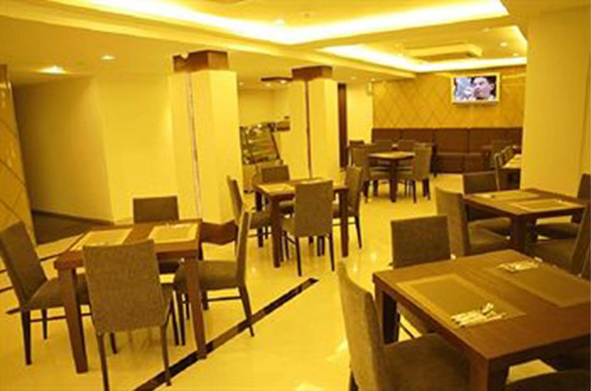 The Moonite Boutique Hotel Bangkok Dış mekan fotoğraf